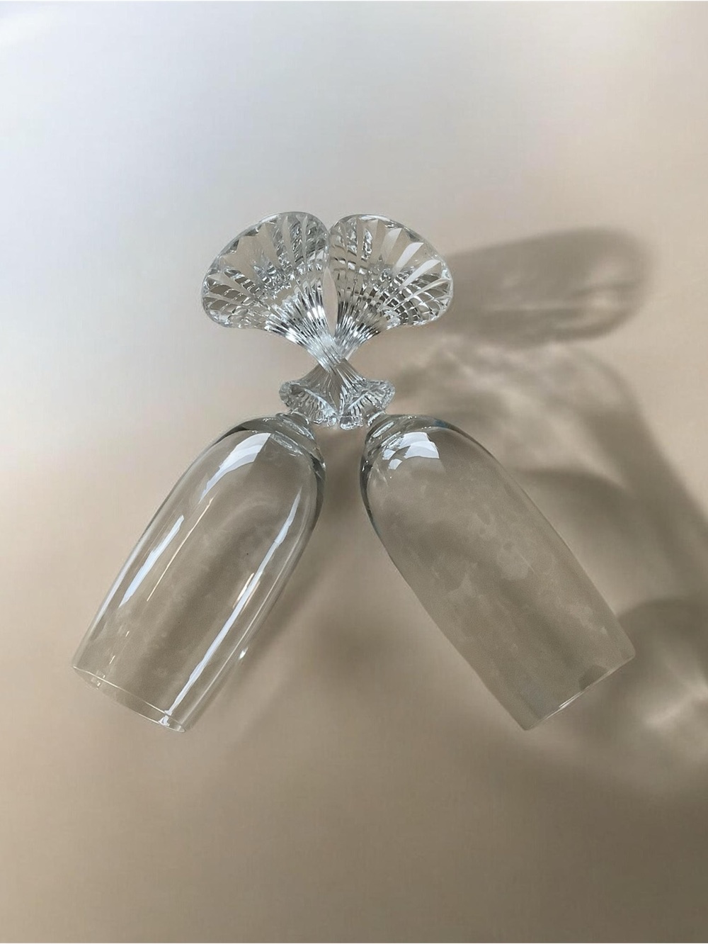 Elegant Clear Crystal Wine Glasses - Set of 2